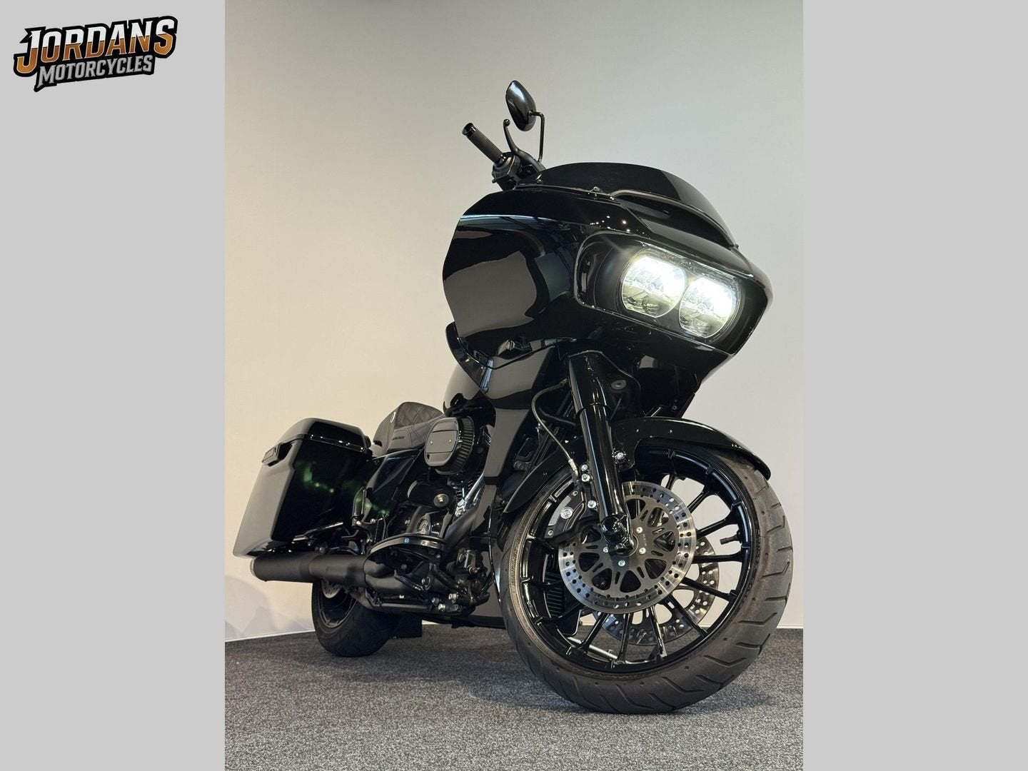 HARLEY-DAVIDSON ROAD GLIDE SPECIAL FLTRXS (bj 2018), Motoren, 2 cilinders, Bedrijf, Onbekend, Toermotor