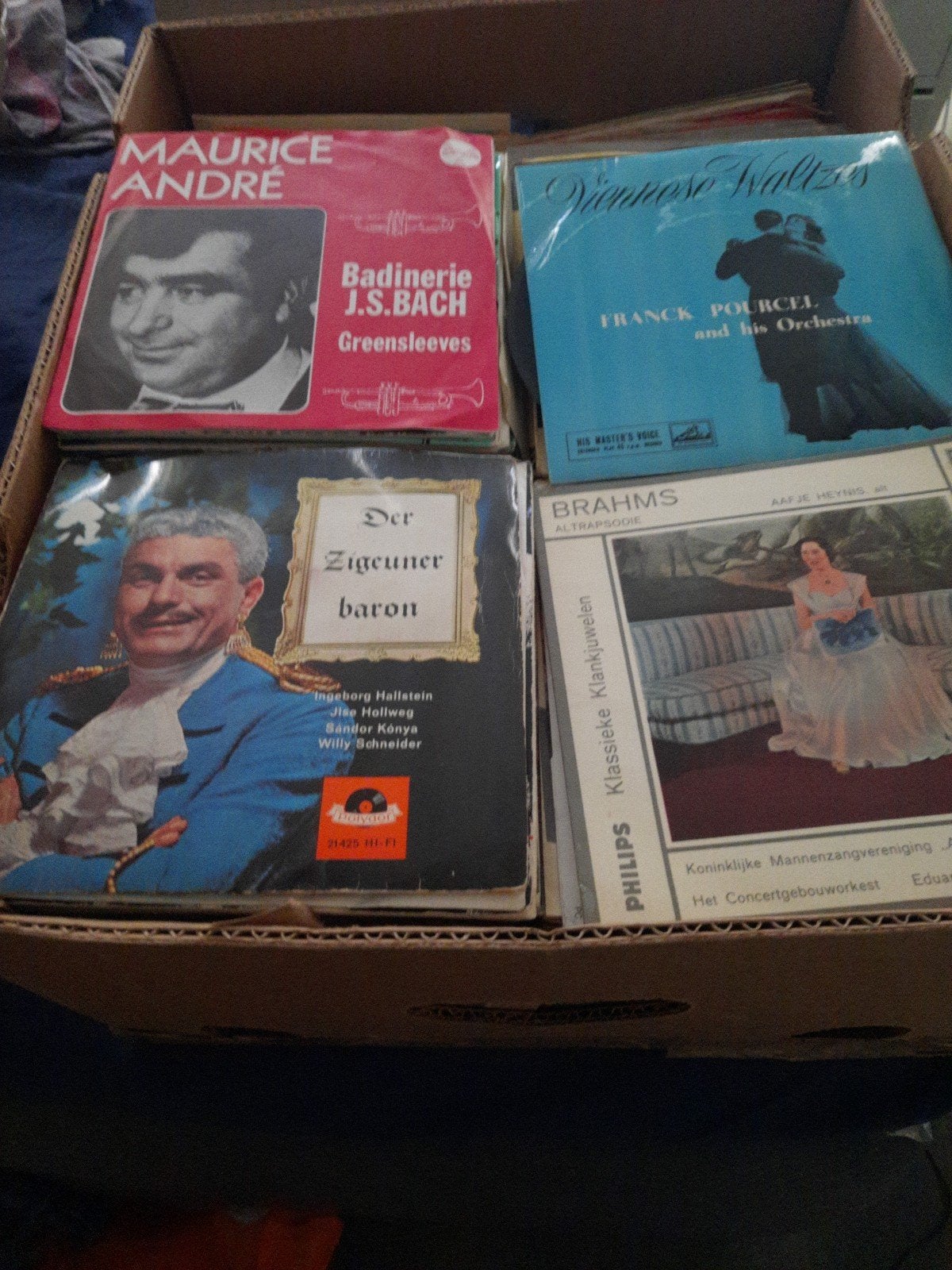 3 bananendozen vol met klassieke vinyl singels. +/- 1100 st, Ophalen, Gebruikt, Overige formaten, Overige typen