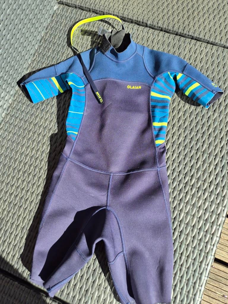 Kinder wetsuit shorty maat 133-142 (9 jaar), Ophalen, Kind, Zo goed als nieuw, Wetsuit