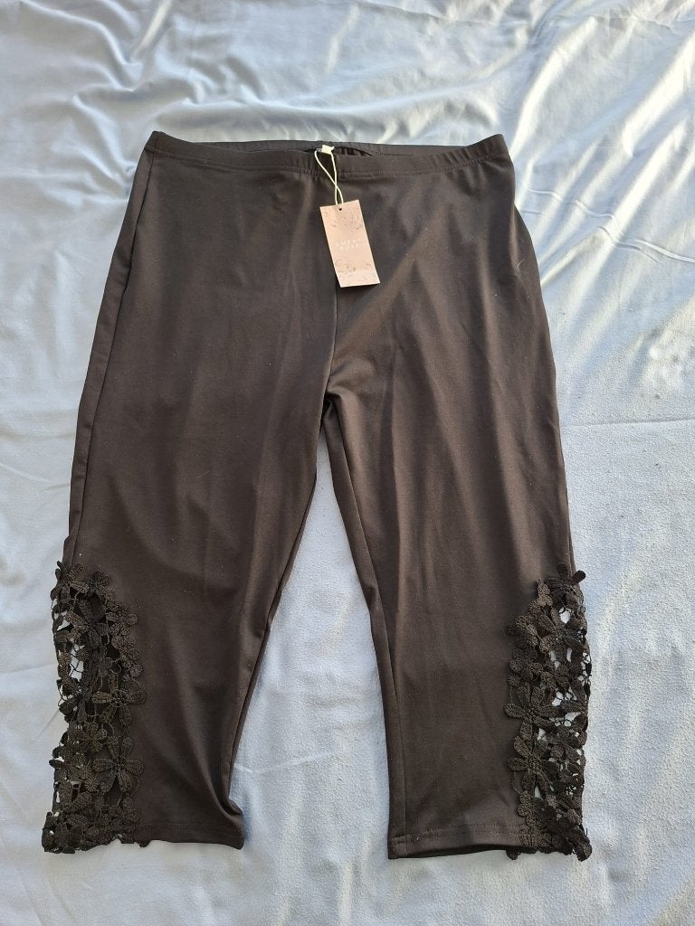 Zwarte Driekwarts legging maat 2XL !! 2, Kleding | Dames, Leggings, Maillots en Panty's, Ophalen of Verzenden, Nieuw, Zwart, Legging