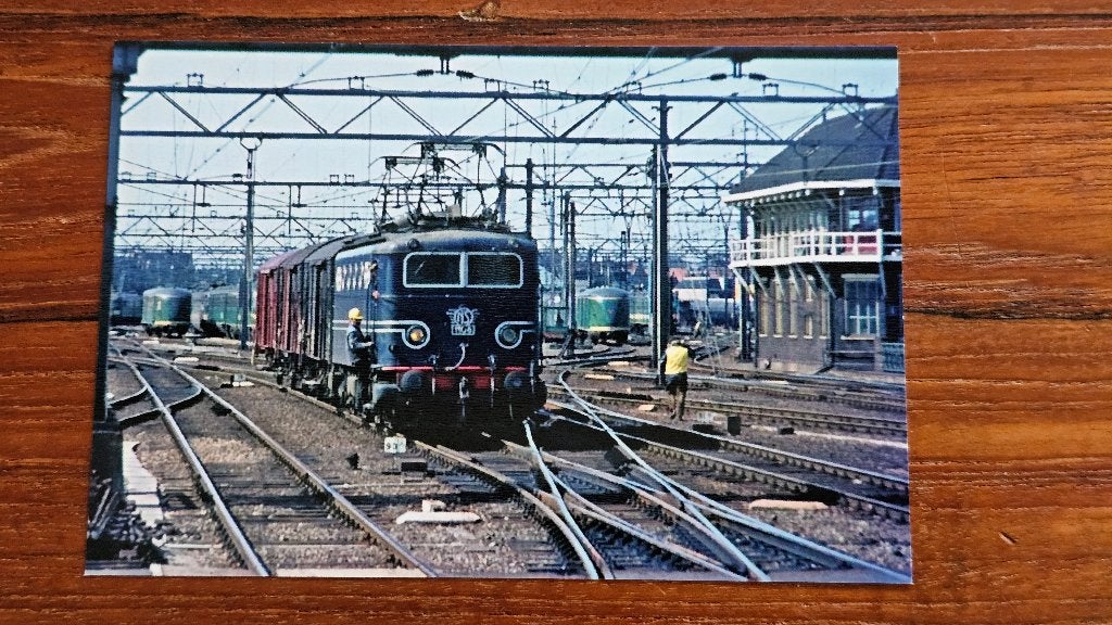 Foto TREIN NS Nederlandse Spoorwegen Loc 1108, Verzamelen, Spoorwegen en Tramwegen, Verzenden, Gebruikt, Trein, Overige typen