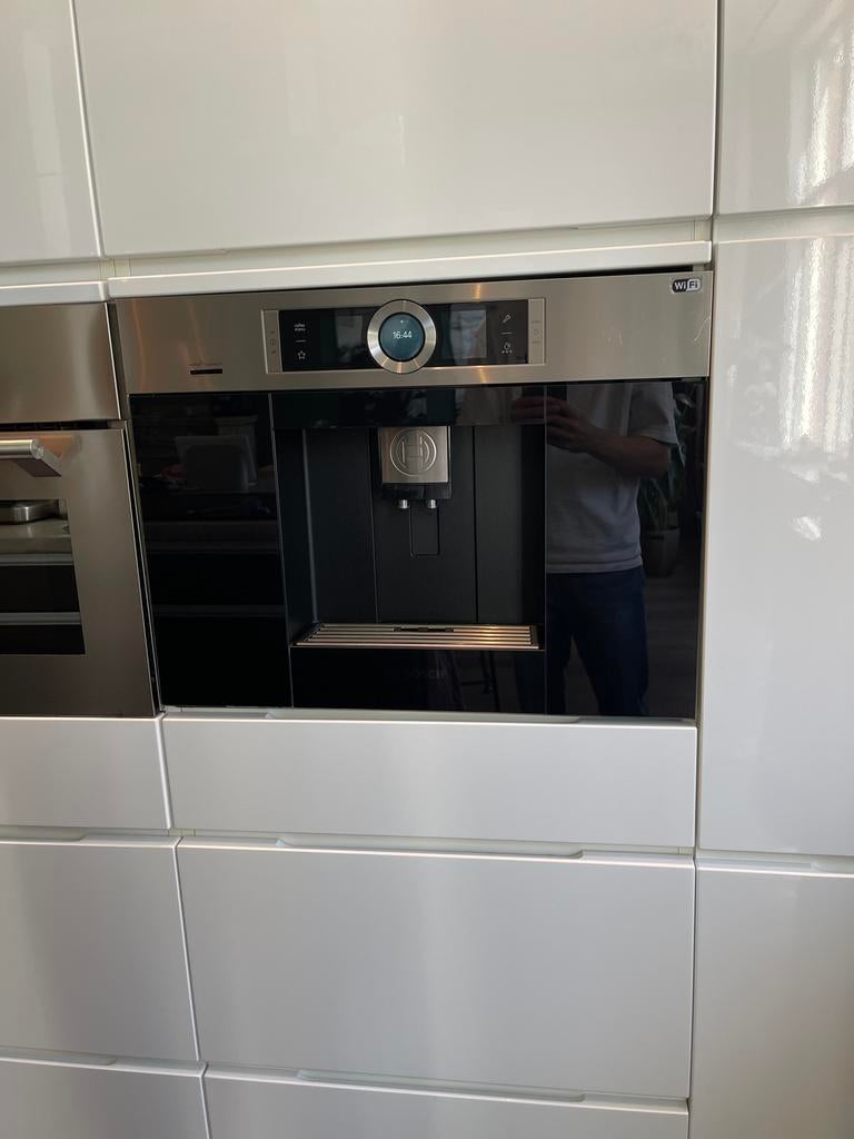 Bosch CTES33W inbouw koffiemachine met wifi, Ophalen, Zo goed als nieuw, Koffiemachine, Koffiebonen