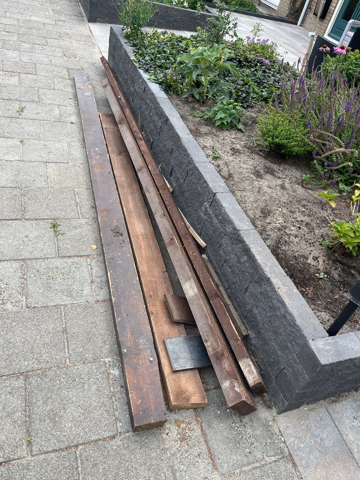 4 Balken / baddingen GRATIS, Doe-het-zelf en Verbouw, Hout en Planken, Ophalen, Balk, Vuren, 50 mm of meer