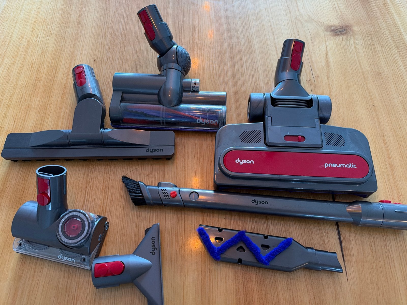 Dyson  stofzuigeronderdelen, Witgoed en Apparatuur, Draadloos, Ophalen of Verzenden, Zo goed als nieuw, Dyson
