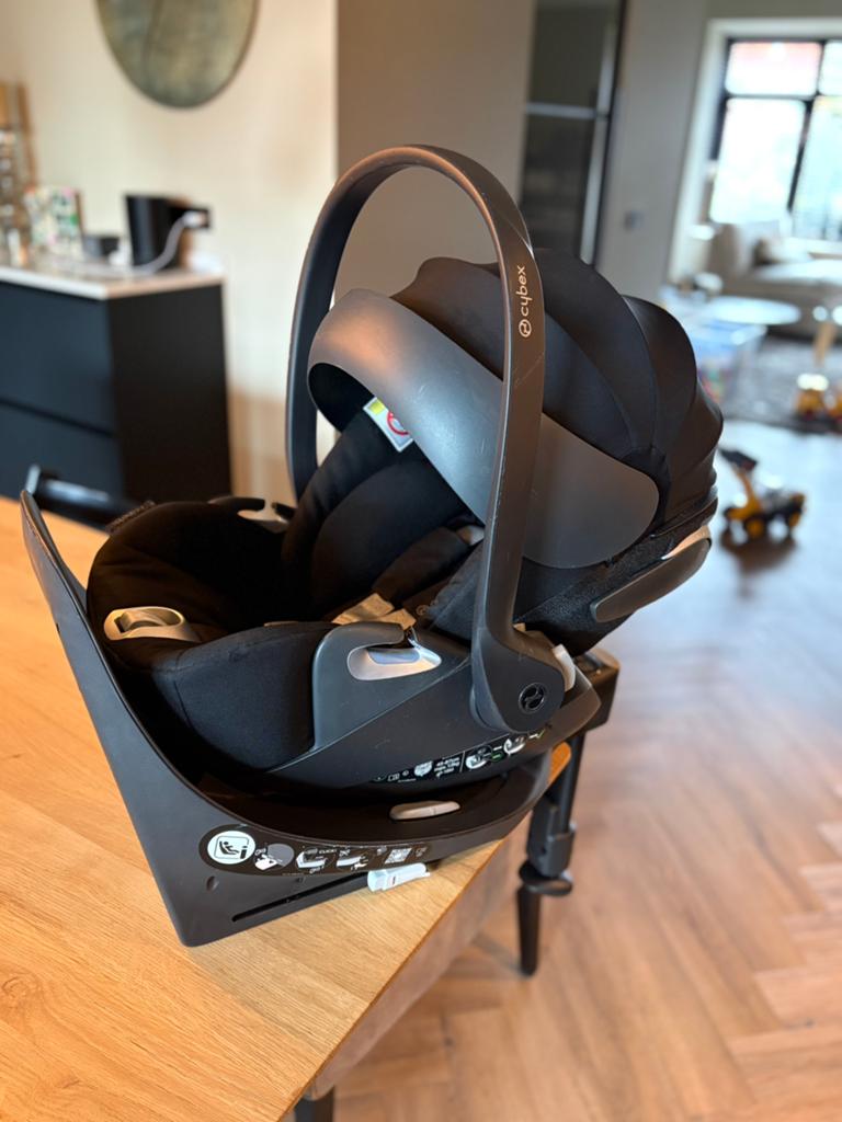 Cybex Cloud Z i-Size Maxi-Cosi + Base Z – Zeer nette staat!!, Kinderen en Baby's, Autostoeltjes, Zo goed als nieuw, Isofix, 0 t/m 13 kg