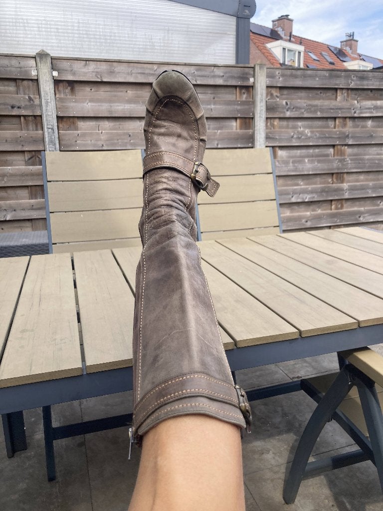 (Lederen) laarzen met hoge hakken (dunne kuiten) 38, Kleding | Dames, Schoenen, Ophalen, Hoge laarzen, Zwart, Gedragen