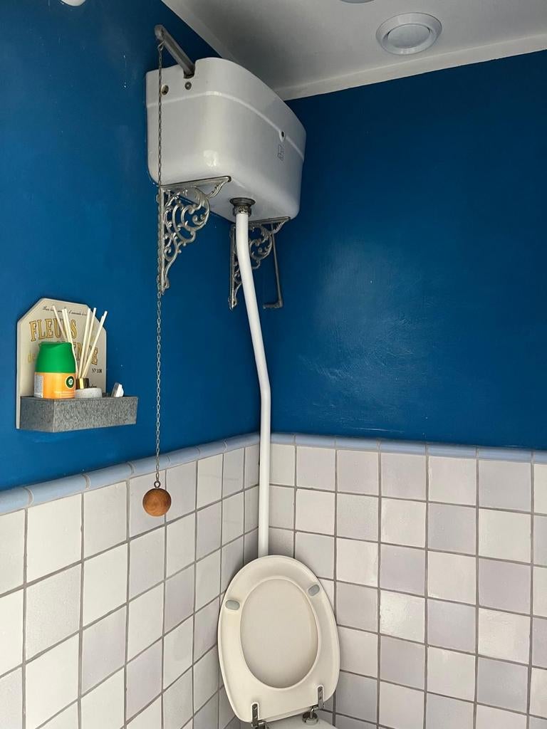 Antieke stortbak voor toilet - Compleet met beugels, Ophalen, Gebruikt, Chroom, Toilet