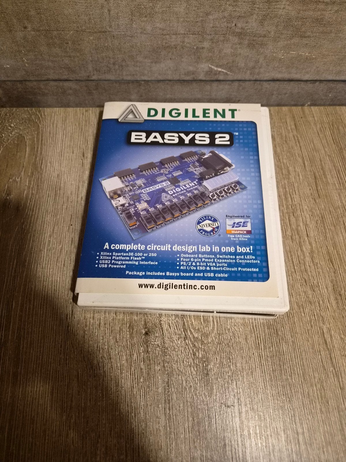 Digilent Basys 2 FPGA Development Board, Ophalen of Verzenden, Zo goed als nieuw
