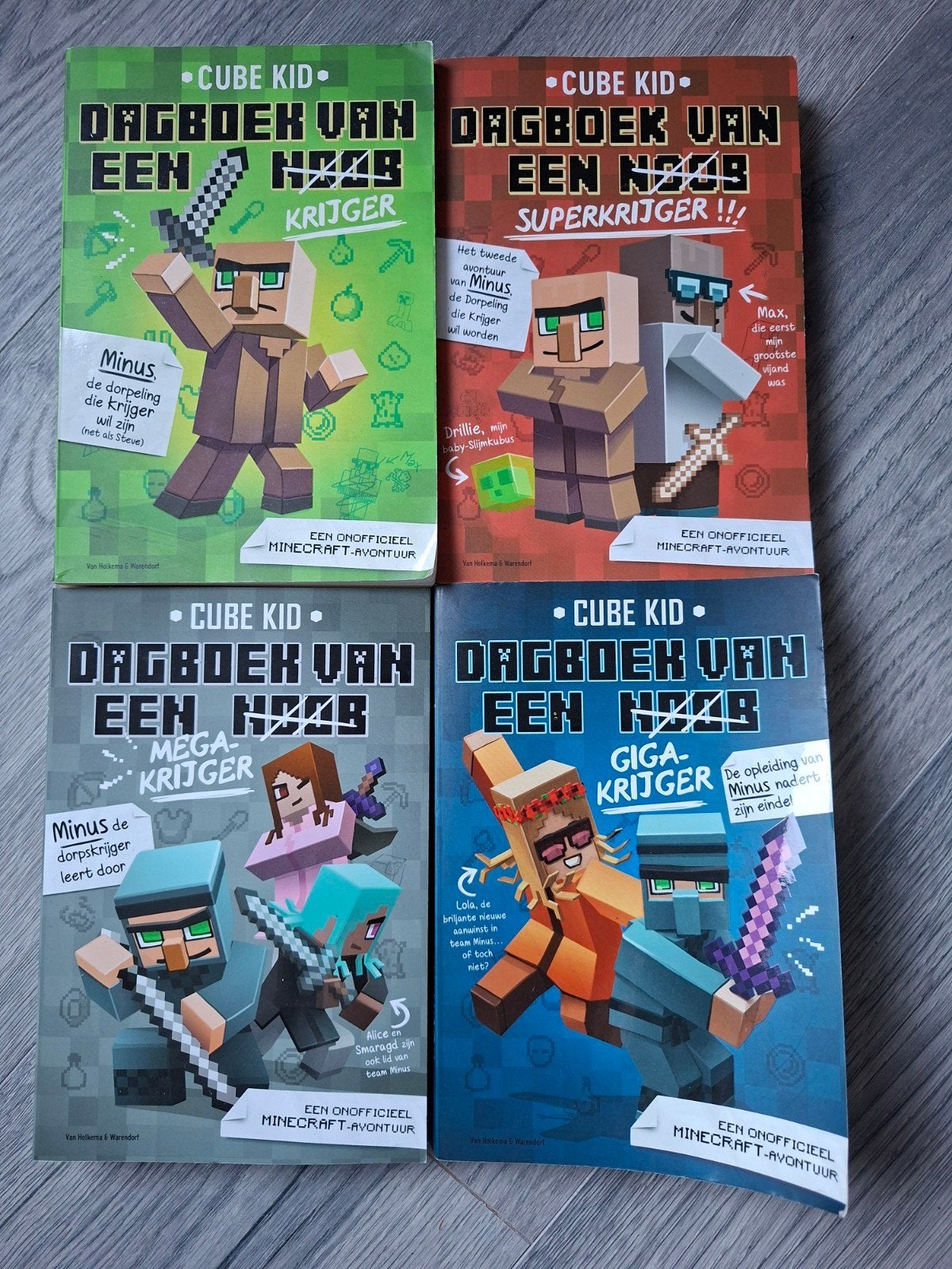 Cube Kid: Dagboek van een Noob Krijger (deel 1-4), Boeken, Ophalen of Verzenden, Zo goed als nieuw, Cube Kid, Fictie algemeen