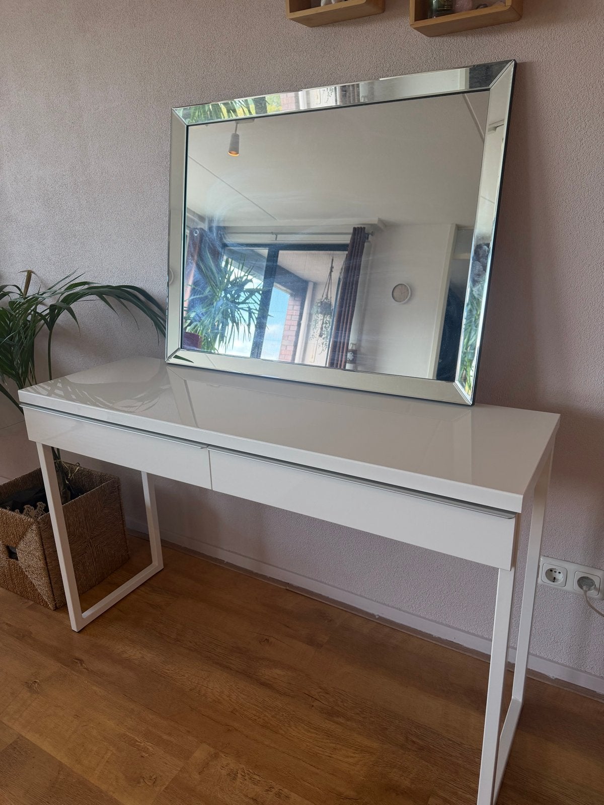 IKEA BESTÅ BURS kaptafel/bureau wit hoogglans, Ophalen, Overige materialen, Gebruikt, 100 tot 150 cm