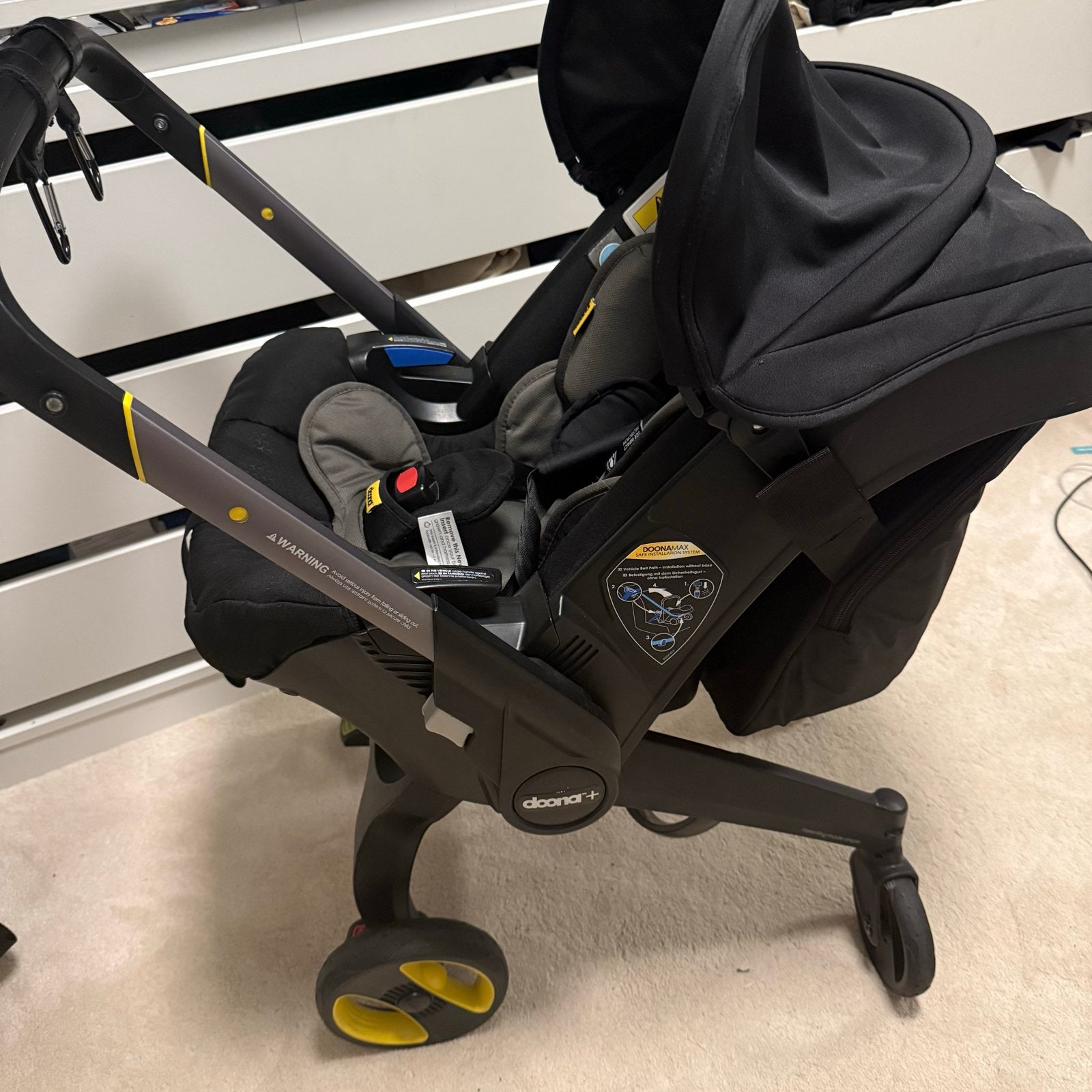 Doona kinderwagen met newborn zitje en ( evt. tas, Gebruikt, Combiwagen, Met autostoeltje, Ophalen