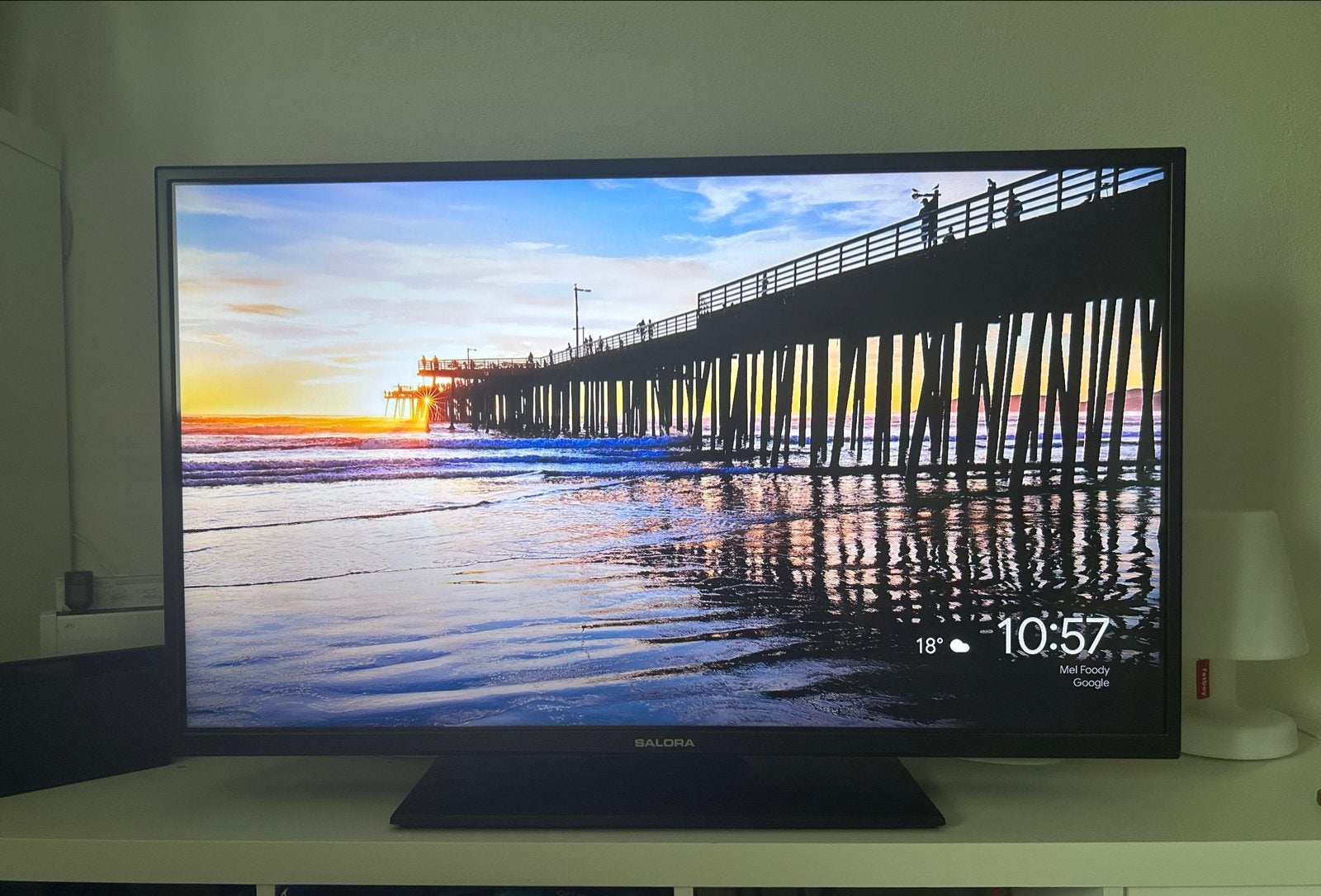 Foto 7 van Salora Full HD LED TV (40 inch) met Chromecast