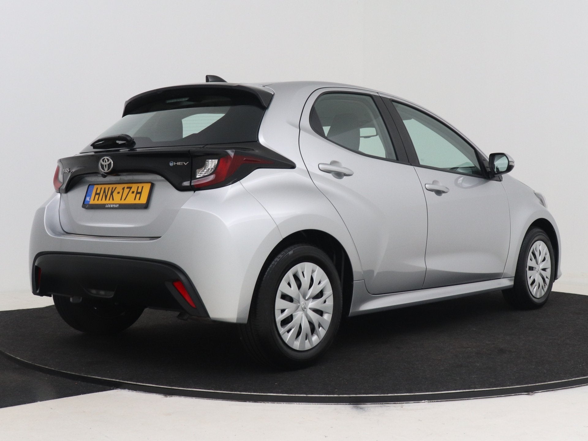 Toyota Yaris 1.5 Hybrid 115 Comfort | CLimate Control | Appl, 12 maanden, Gebruikt, Bedrijf, 26 km/l