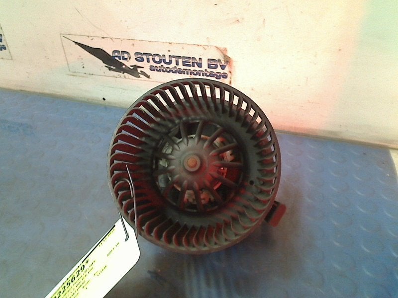 Kachel Ventilatormotor Modus/Grand Modus (JP) 2007, Gebruikt, Renault Deutschland AG, Dialog.deutschland@renault.de, Peter-Huppertz-Straße 5, Köln 51063, , Duitsland