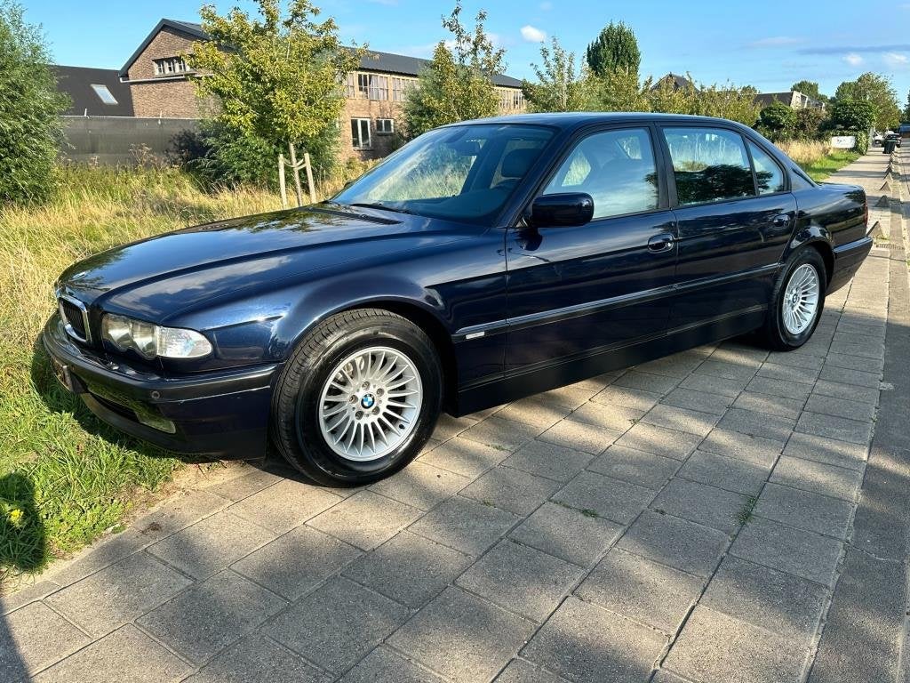 BMW 7-serie 735iL Executive, 238 pk, Achterwielaandrijving, Gebruikt, 2000 kg