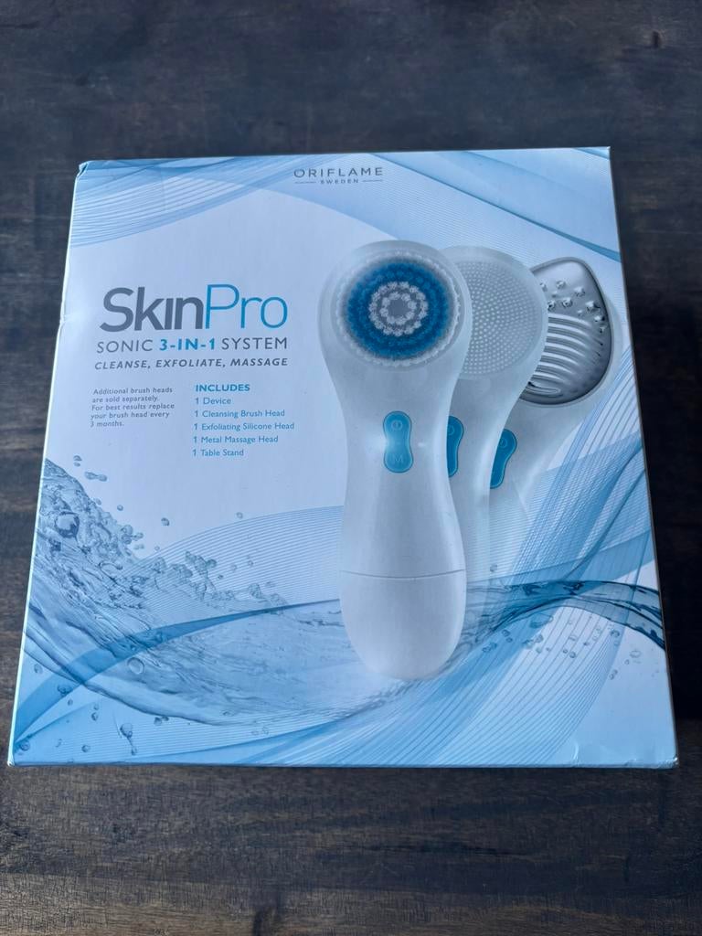 Oriflame Skin Pro Sonic 3 in 1 systeem, Ophalen of Verzenden, Nieuw, Gehele gezicht, Reiniging