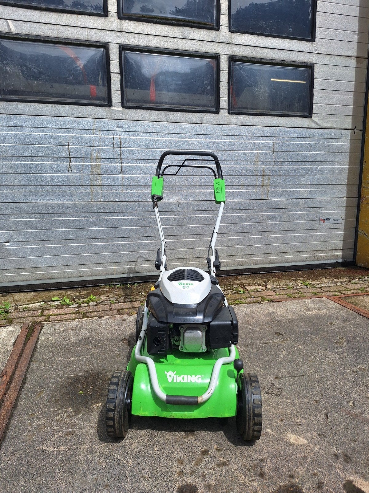 Viking MB2RT grasmaaier met vooraandrijving, Ophalen, Cirkelmaaier, Mulchfunctie, Benzine-grasmaaier
