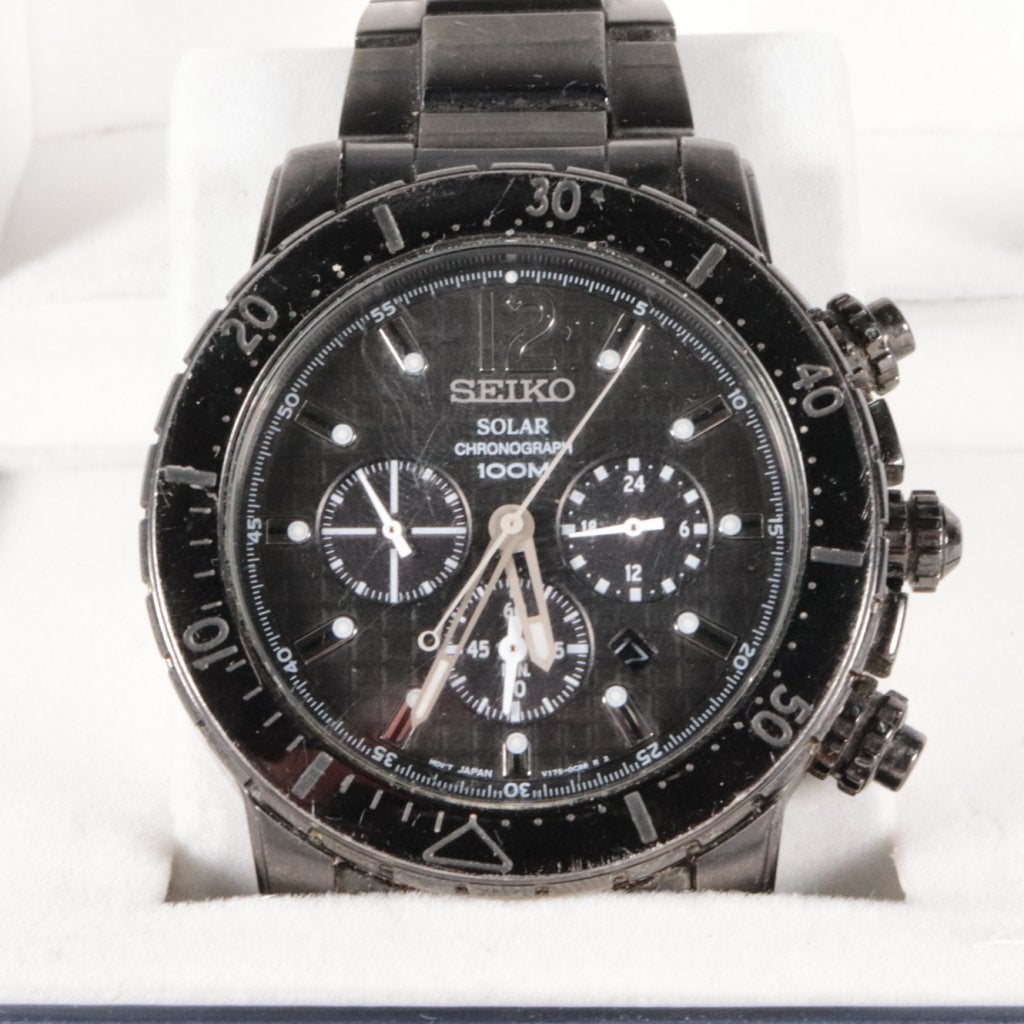 Seiko V175-0CH0 Solar Chronograph Horloge - Gebruikte Staat, Seiko, Gebruikt, Support@seiko.com, 5-11, Akasaka 2-chome
Minato-ku, Tokyo 107-0052
Japan