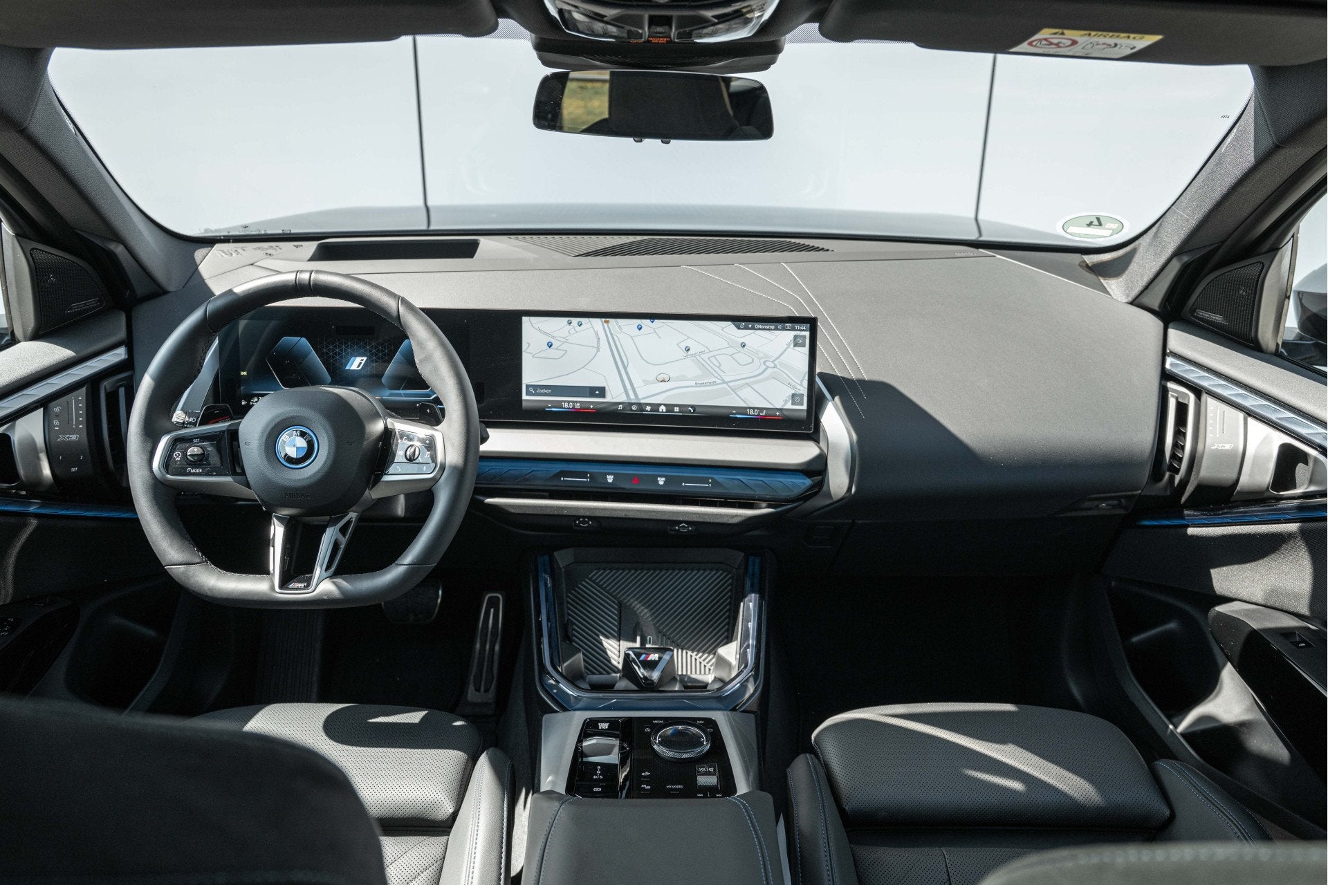 BMW X3 30e xDrive M Sport Automaat / Trekhaak / Panoramadak, Automaat, 1998 cc, Gebruikt, Zwart