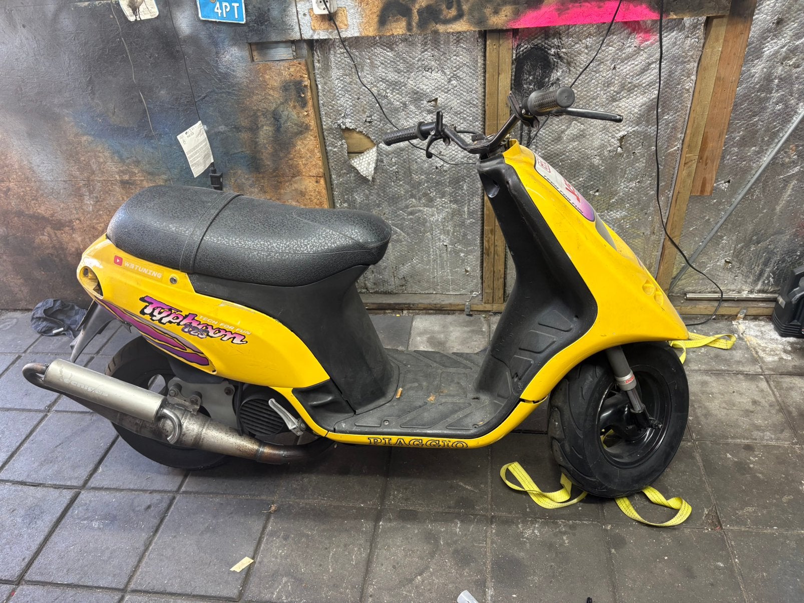 Piaggio typhoon 125cc met werk, Ophalen, Zo goed als nieuw, Benzine, Piaggio