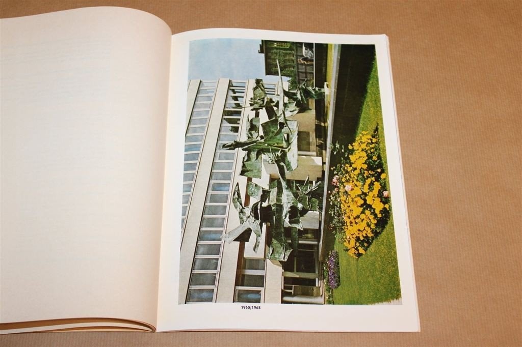 Wessel Couzijn — Nederlandse Beeldhouwkunst, Monografie 1967, Ophalen of Verzenden, Gelezen