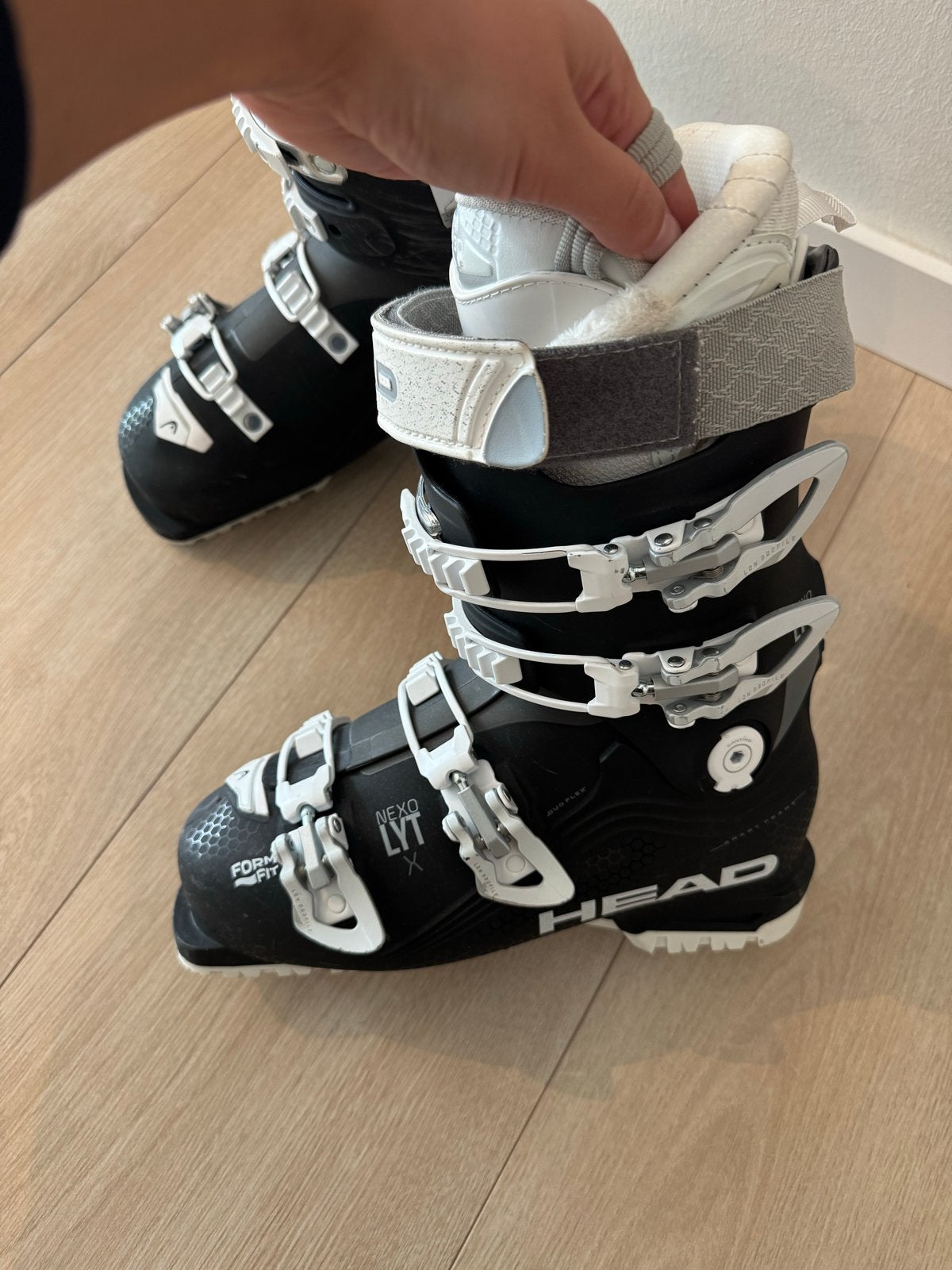 HEAD Ski schoenen maat 38 - Zo goed als nieuw, Sport en Fitness, Skiën en Langlaufen, Ophalen, Schoenen, Zo goed als nieuw, Skiën