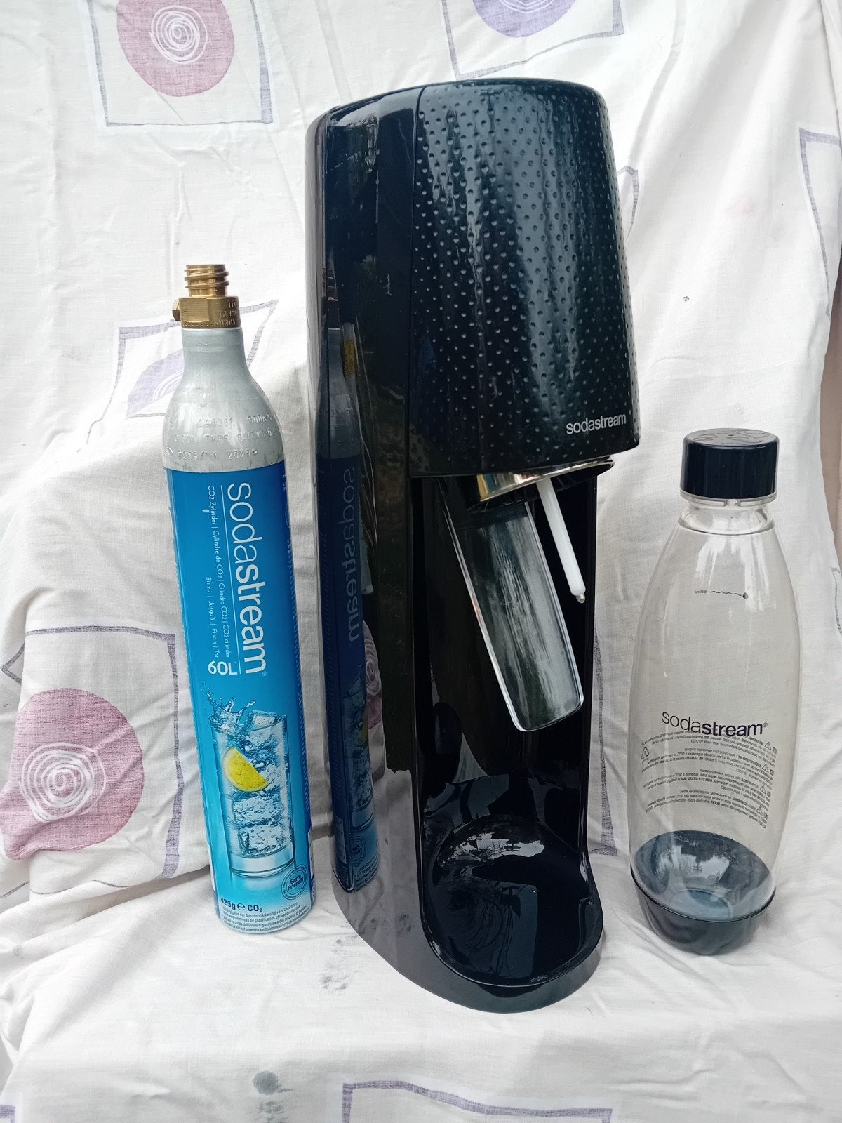 Sodastream met volle cilinder en schone drinkfles, Witgoed en Apparatuur, Bruiswatermachines, Ophalen of Verzenden, Gebruikt