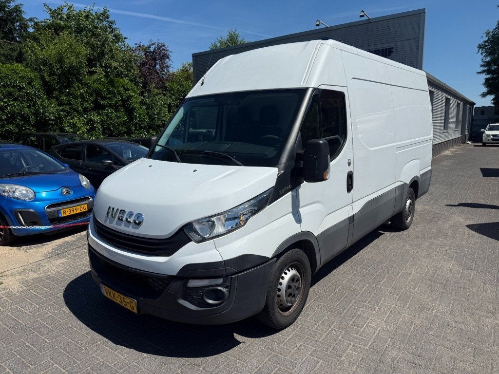 Iveco DAILY VAN 35S14V 2.3 352 H1, Auto's, 136 pk, 2365 kg, Iveco, Parkeersensor