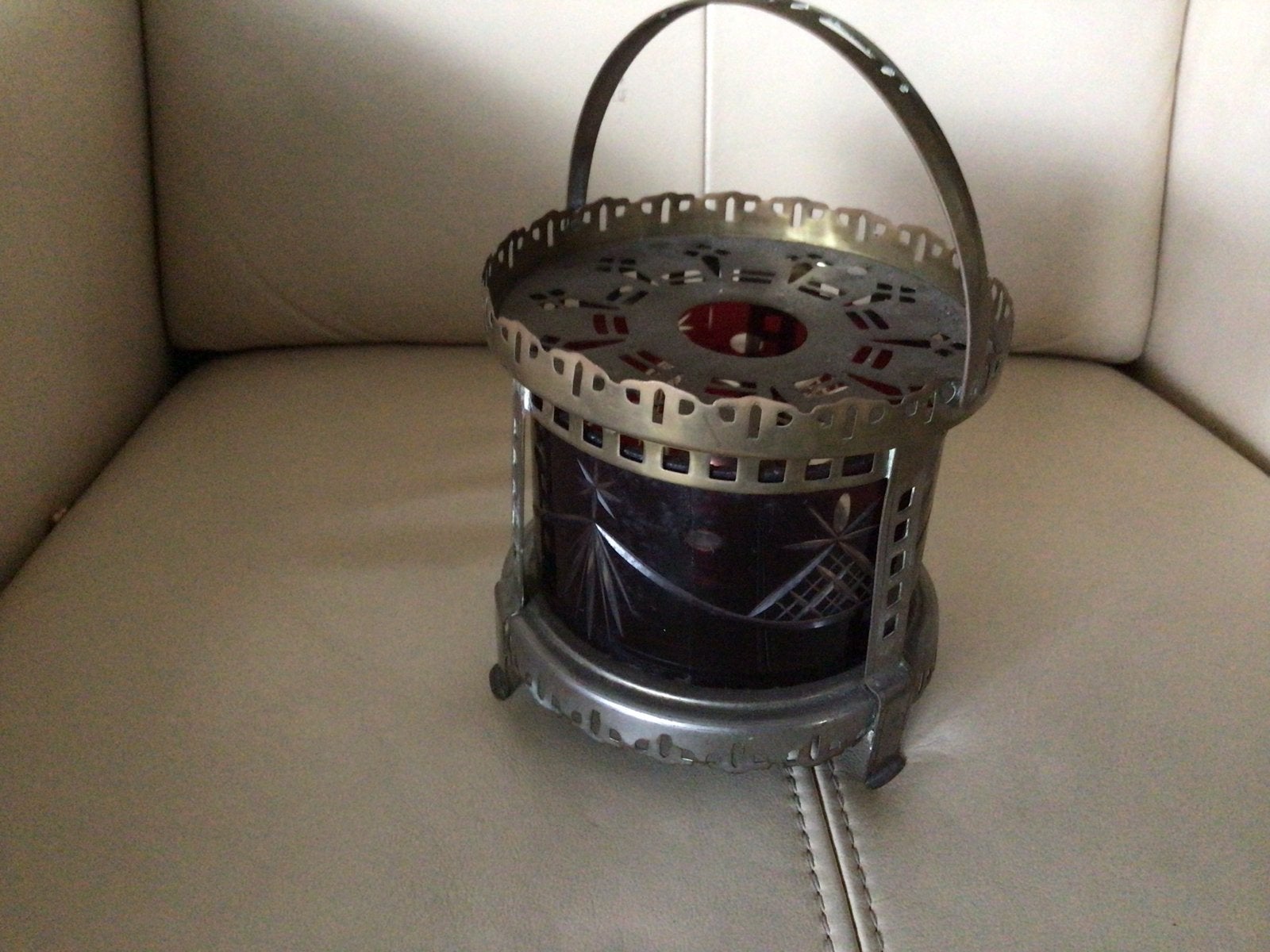 Antieke theewarmer met rood kristal en metalen houder, Ophalen of Verzenden, Kristal