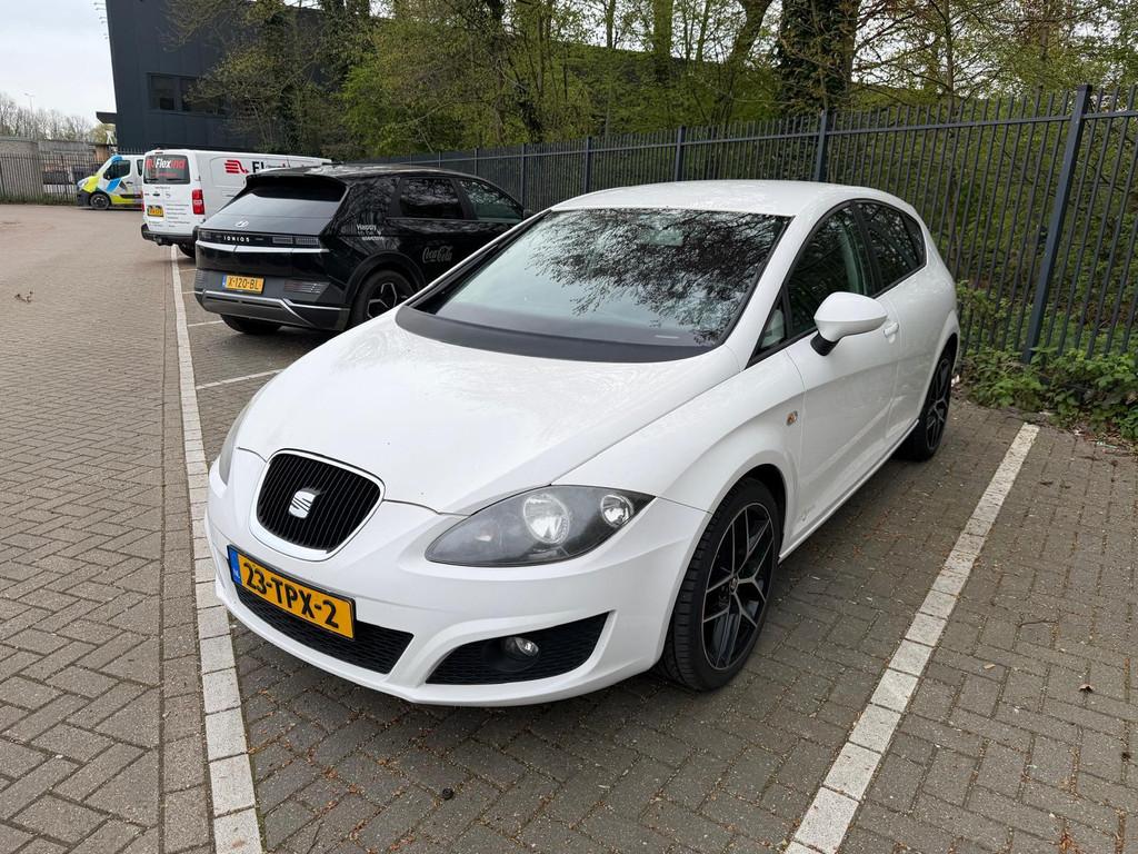 SEAT Leon 1.6 TDI Ecomotive Businessline COPA, Auto's, Seat, Bedrijf, Te koop, Leon, ABS, Airbags, Airconditioning, Alarm, Bluetooth