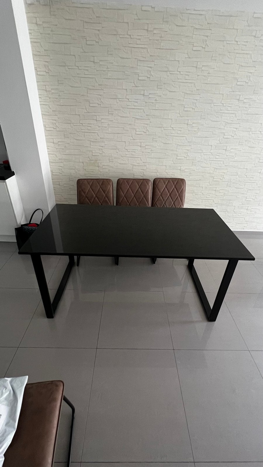 Moderne zwarte eettafel graniet blad, Overige materialen, Graniet tafel, Zo goed als nieuw, Vijf personen of meer