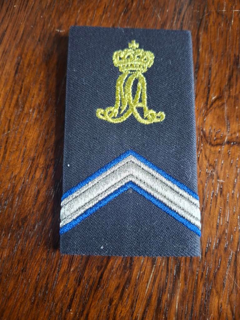 Wachtmeester Marechaussee embleem - Militaire Academie, Ophalen of Verzenden, Marechaussee, Nederland, Embleem of Badge