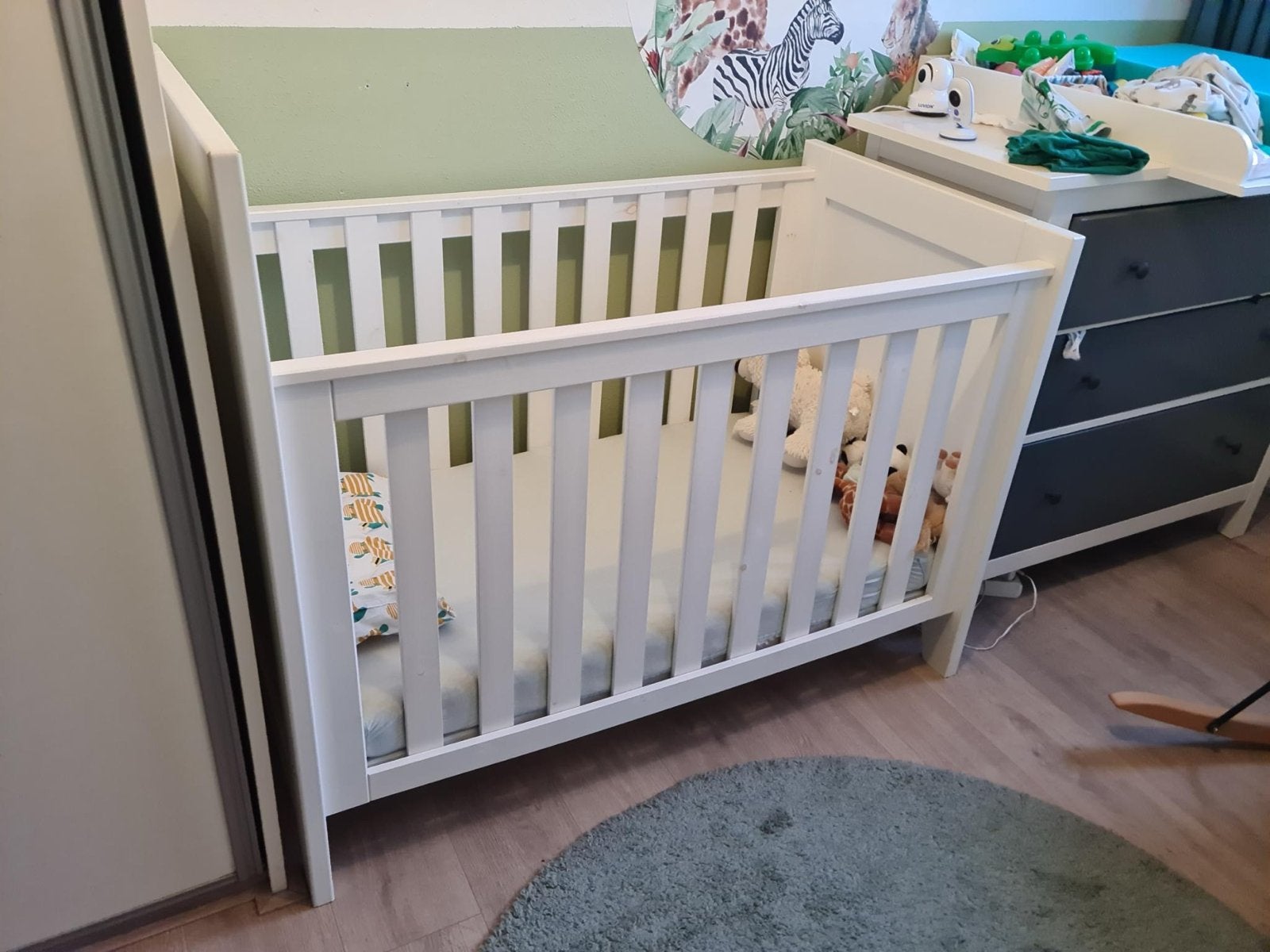 Amigo’s Amiga’s Ledikant - Wit babybedje, Ophalen, 70 tot 85 cm, 140 tot 160 cm, Zo goed als nieuw