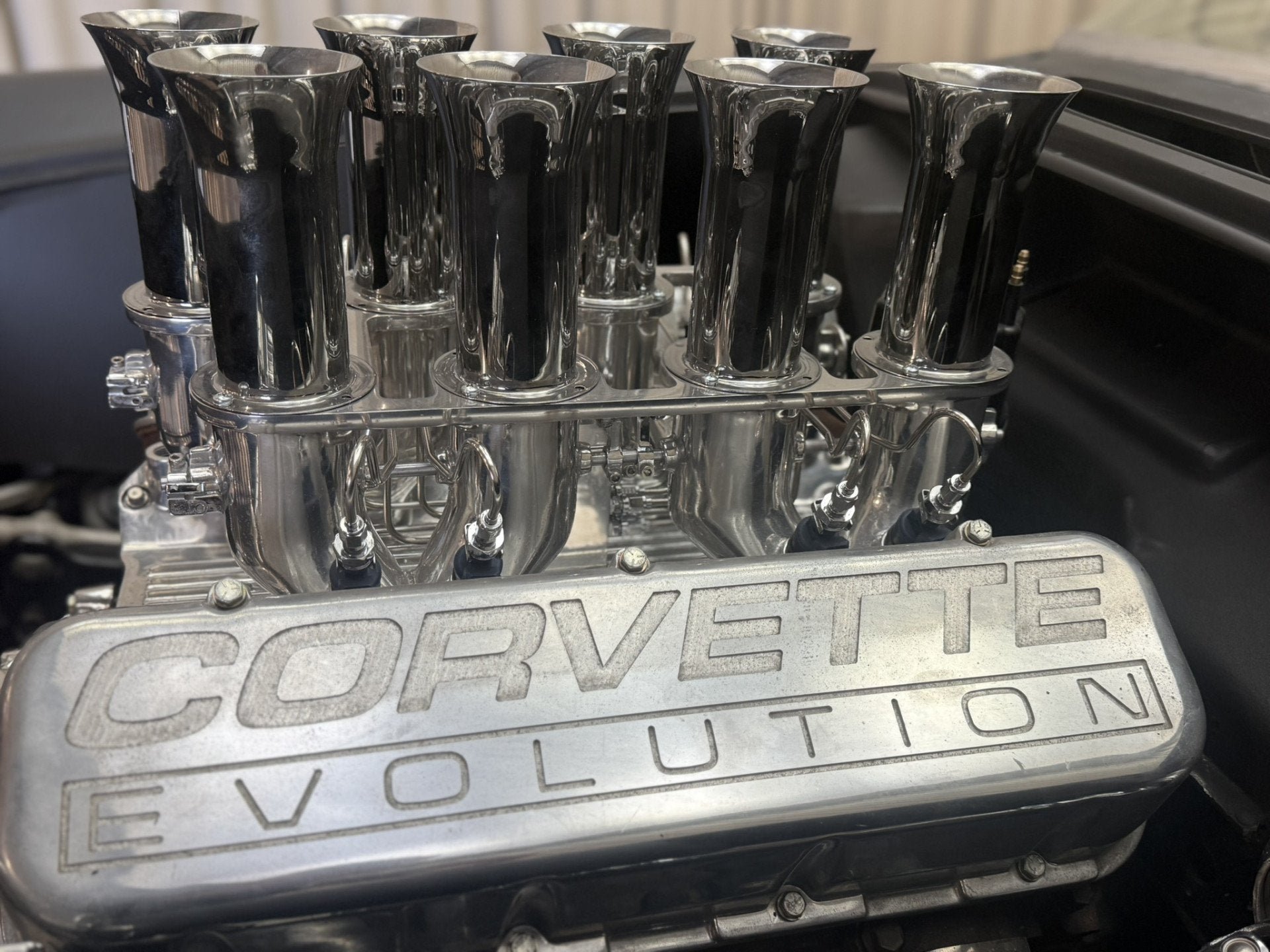 Chevrolet Corvette C1 RESTOMOD / 524Ci (7,5L) / Wilwood / Hi, Automaat, Wit, 2 stoelen, Geïmporteerd
