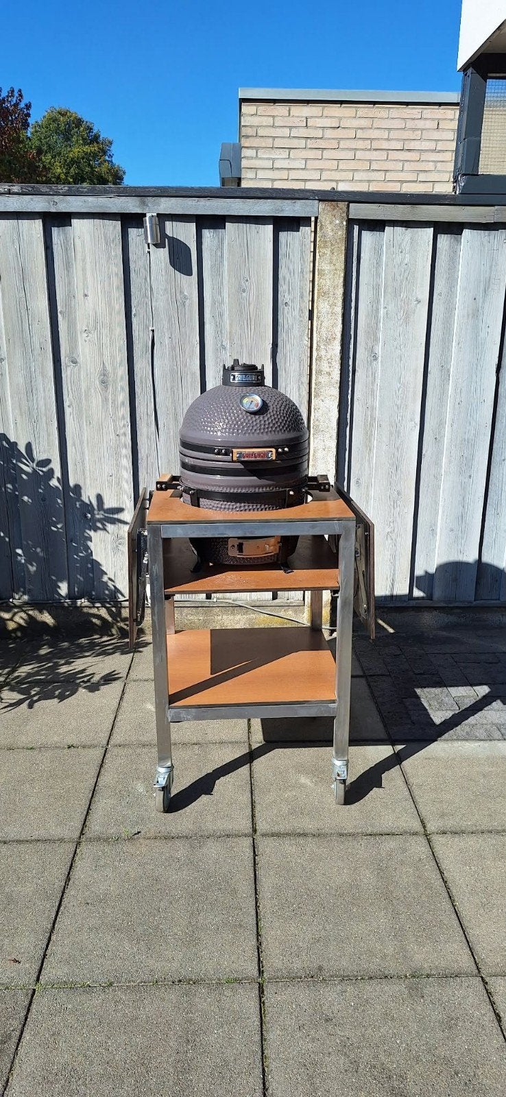Grill Guru Compact Kamado met bijbehorende tafel, Ophalen, Gebruikt, Kamado