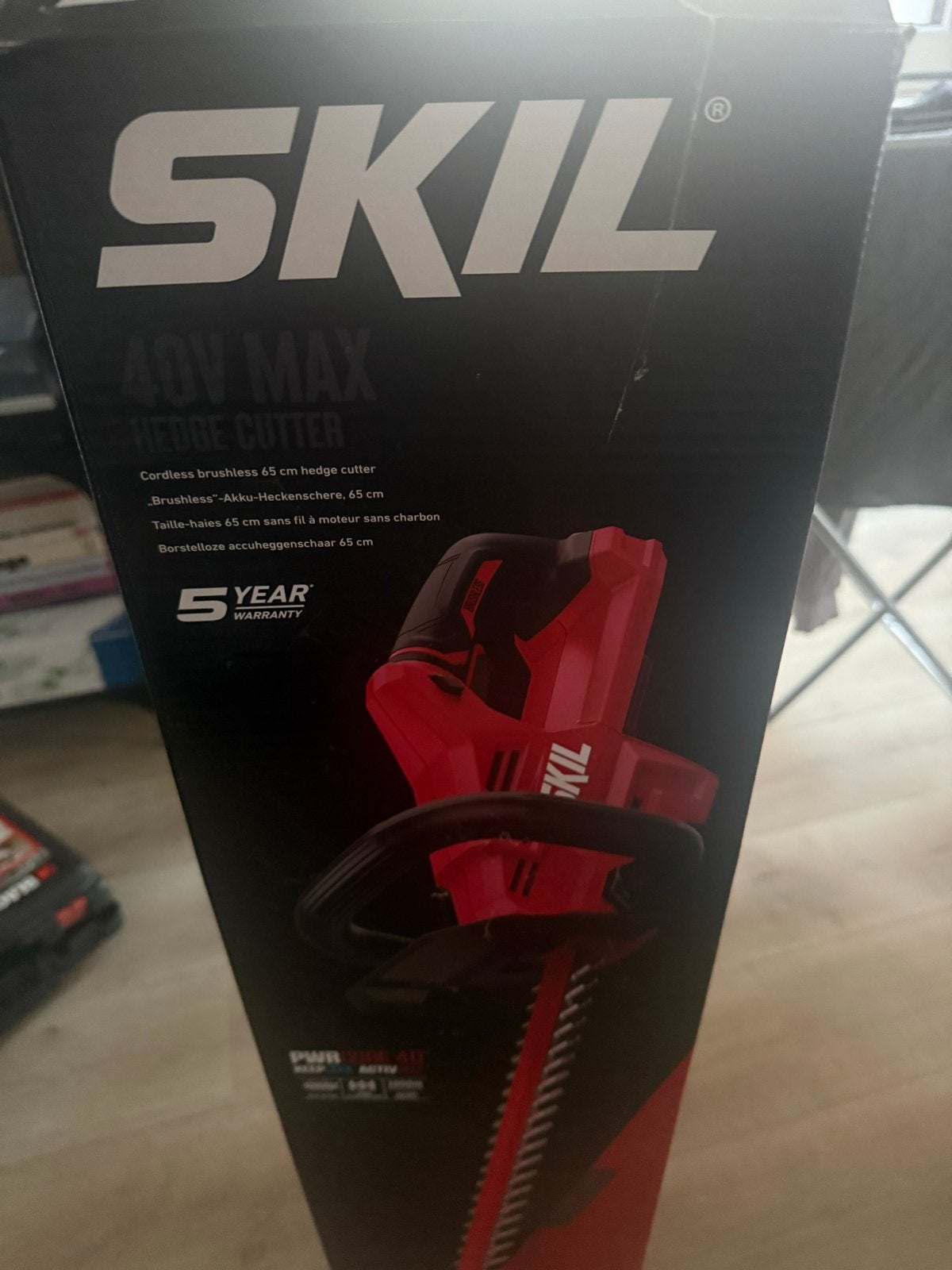 SKIL 40V MAX Heggenschaar - Draadloos, Borstelloos, 65 cm, Ophalen, Zo goed als nieuw, Accu
