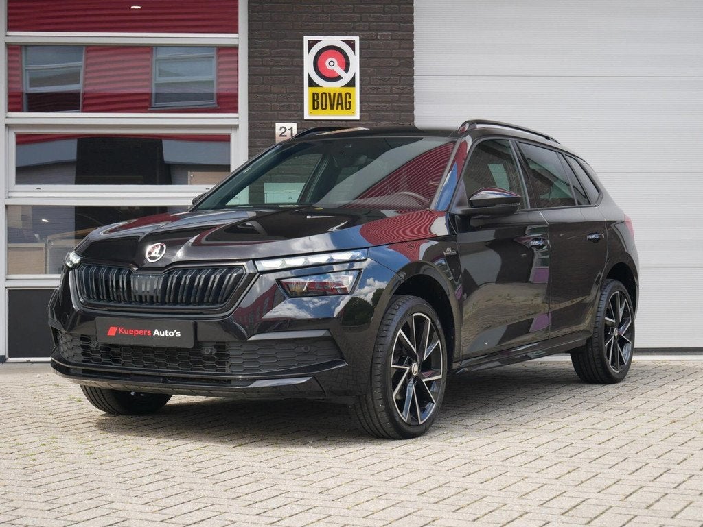 Skoda Kamiq 1.5 TSI ACT Monte Carlo| Pano| Camera| Dealer on, Auto's, Skoda, Zwart, 4 cilinders, Zwart, Bedrijf