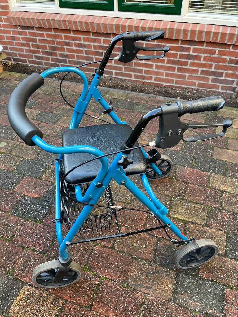 Rollator met opklapbare zitting en boodschappen mandje, Ophalen, Lichtgewicht, Gebruikt