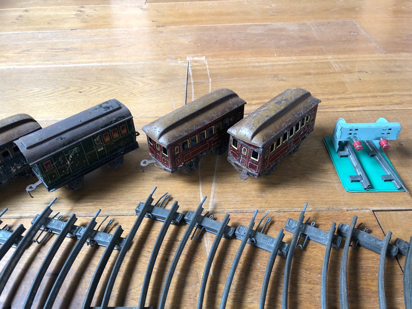 Zeer oude spoorbaan met wagons en rails, vooroorlogs, Overige merken, Gelijkstroom, Ophalen of Verzenden, Analoog
