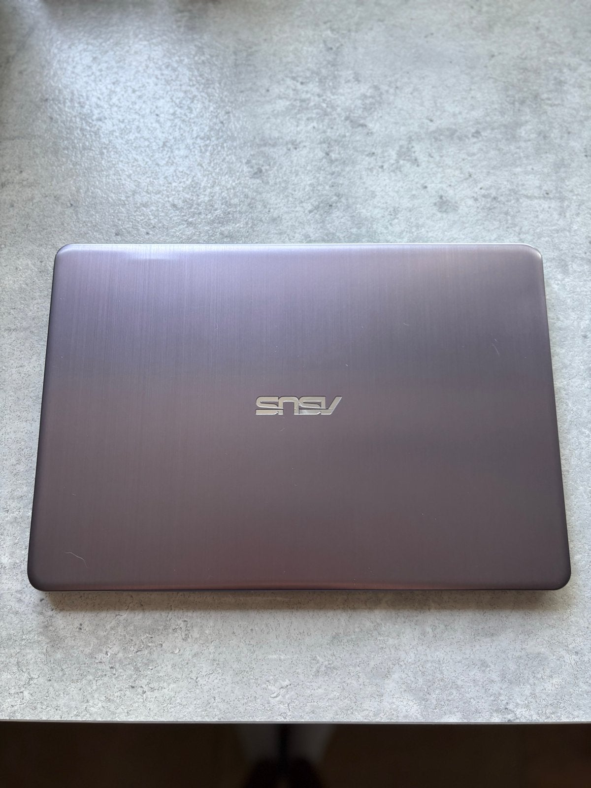 ASUS Vivobook, Computers en Software, Windows Laptops, Ophalen, Gebruikt, 2 tot 3 Ghz, Qwerty