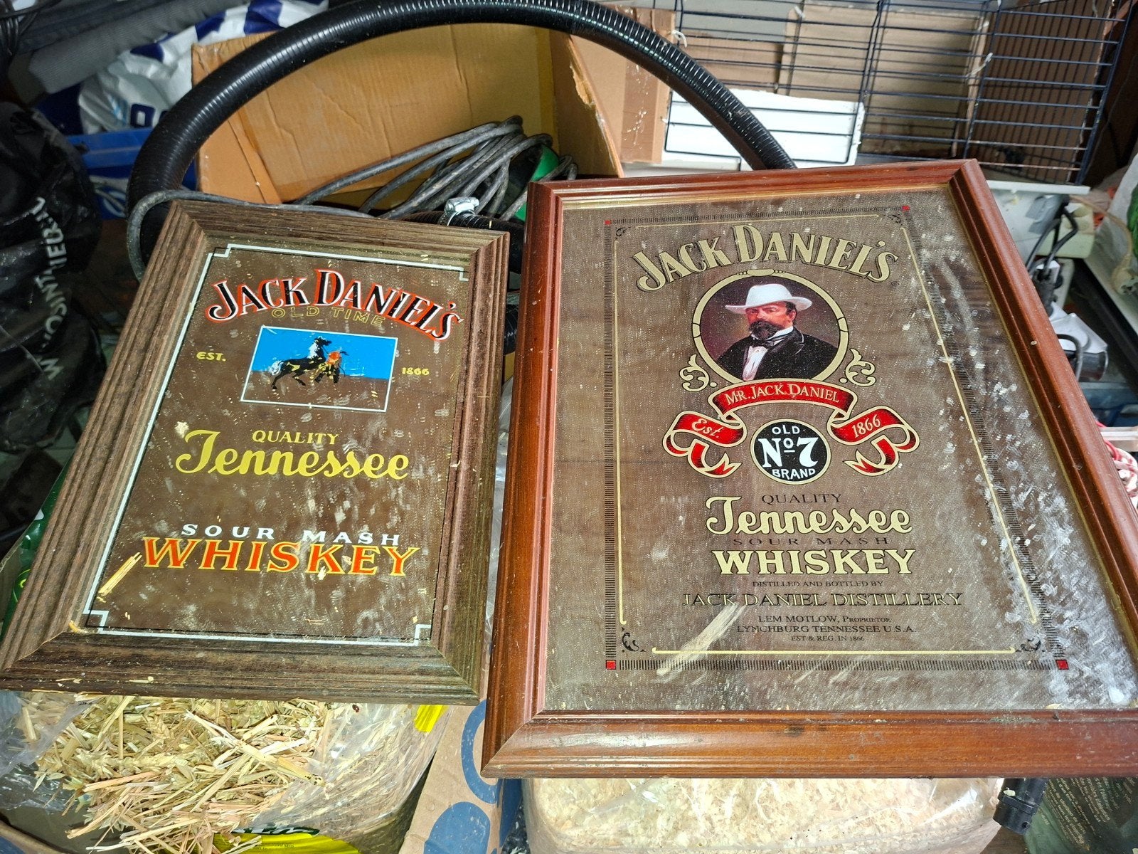 twee jack Daniels spiegels, Ophalen