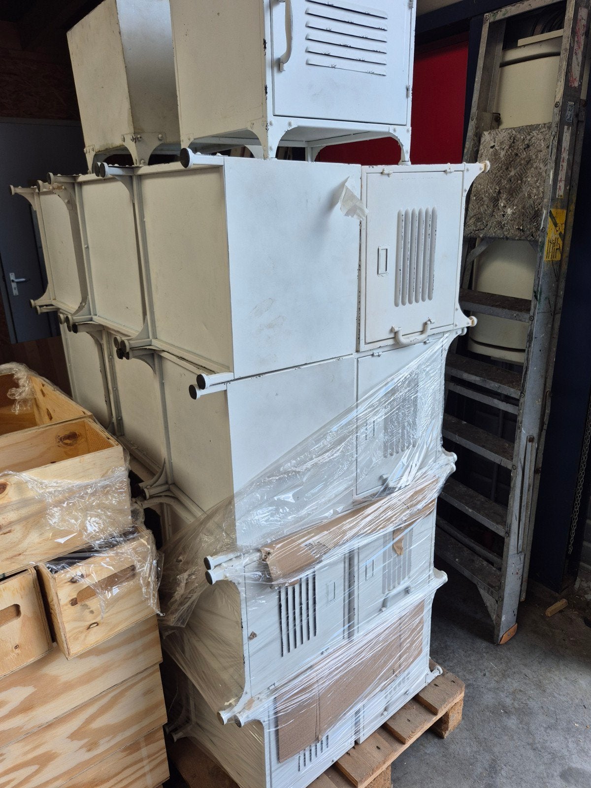 25 lockers van Rootsmann 37x36x36, Ophalen
