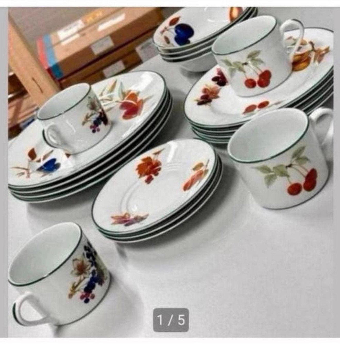 Royal Worcester Evesham Vale - 20 delig servies - Tableware, Antiek en Kunst, Ophalen of Verzenden