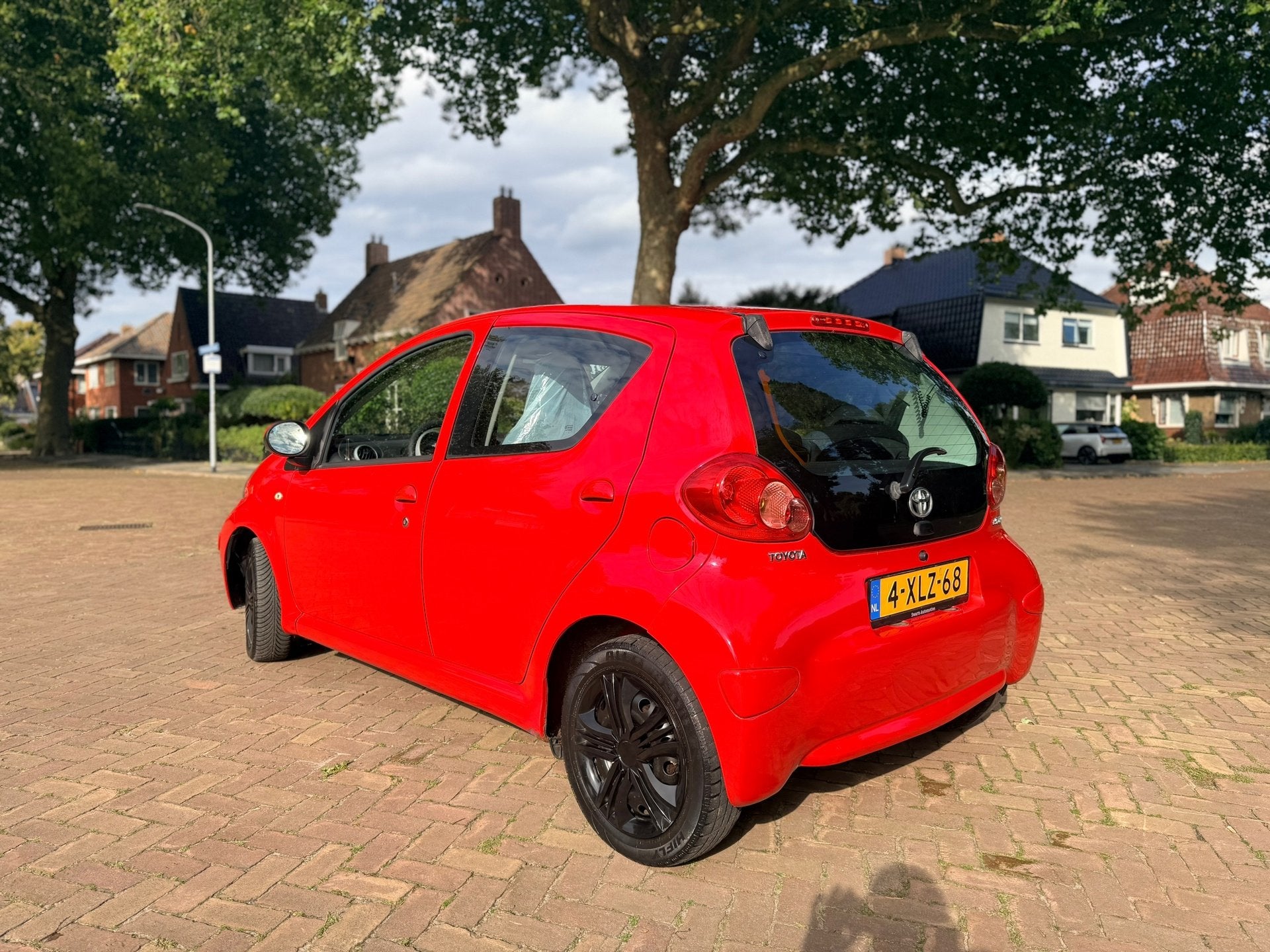 Foto 2 van Toyota Aygo 1.0-12V + | 5 deurs | Airco | Elek.Pakk | Nw.APK