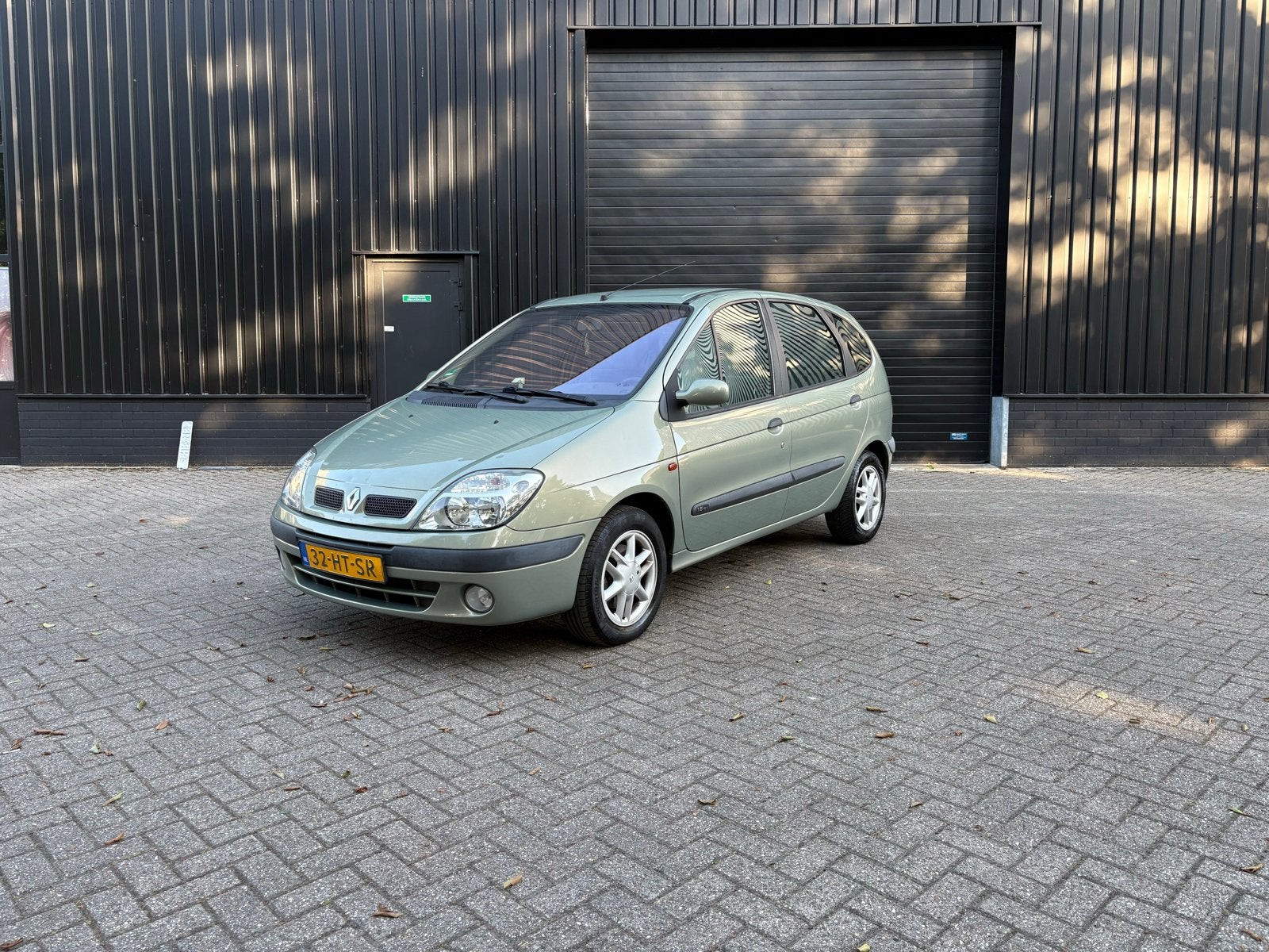 Renault Scénic 1.6 16V 2002 Bruin, Auto's, 1225 kg, 4 cilinders, Bruin, Origineel Nederlands