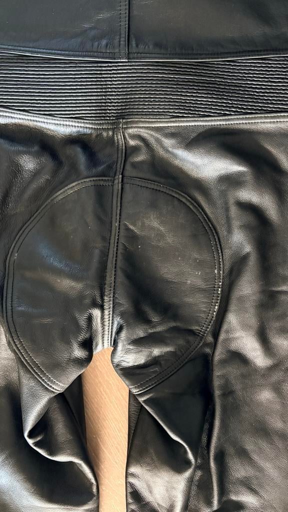 Zwarte leren salopette motorbroek - comfortabel en zacht, Motoren, Kleding | Motorkleding, Ophalen of Verzenden, Tweedehands, Heren