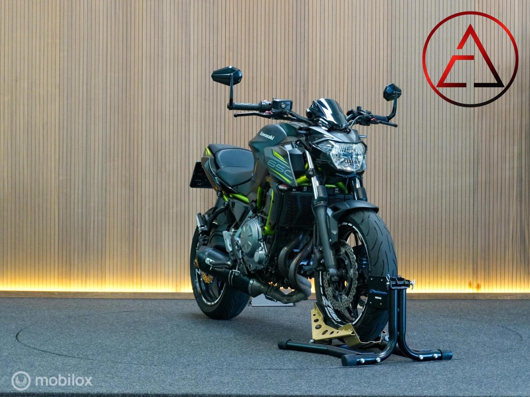 Kawasaki Z650 2018 | Vol. Arrow + Nw. remmen | 22.700 km, Motoren, 649 cc, Bedrijf, Info@kawasaki.nl, ABS