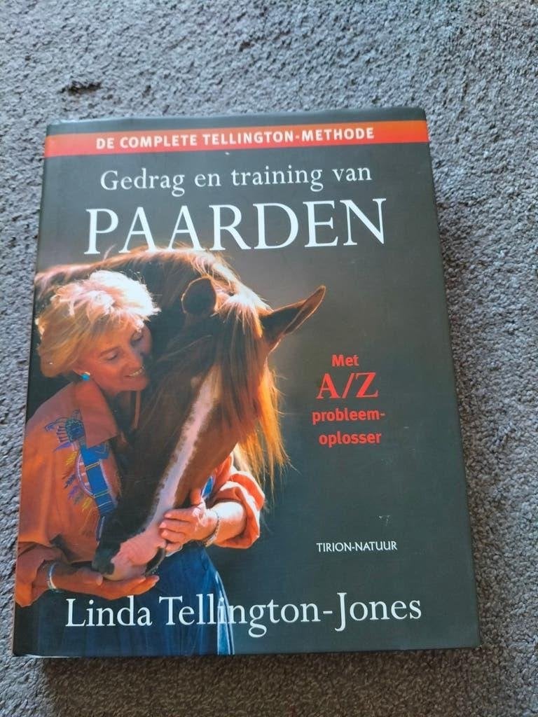 Gedrag en training van paarden - Linda Tellington-Jones, Boeken, Ophalen of Verzenden, Zo goed als nieuw, Paarden of Pony's, Linda Tellington-Jones