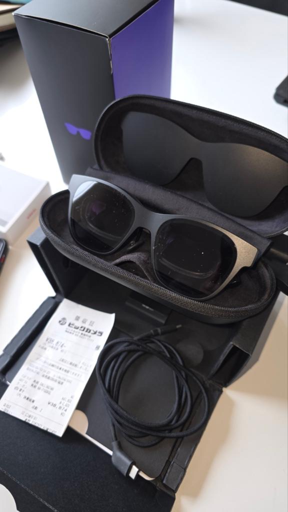 Nreal Air AR-bril met accessoires, Spelcomputers en Games, Virtual Reality, Ophalen of Verzenden, Zo goed als nieuw, VR-bril, Overige platformen