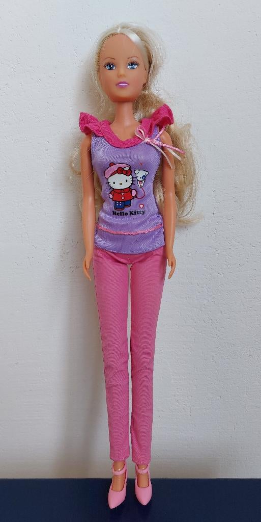 Simba Steffi Barbie pop met Hello Kitty kleertjes, Kinderen en Baby's, Speelgoed | Poppen, Ophalen of Verzenden, Zo goed als nieuw